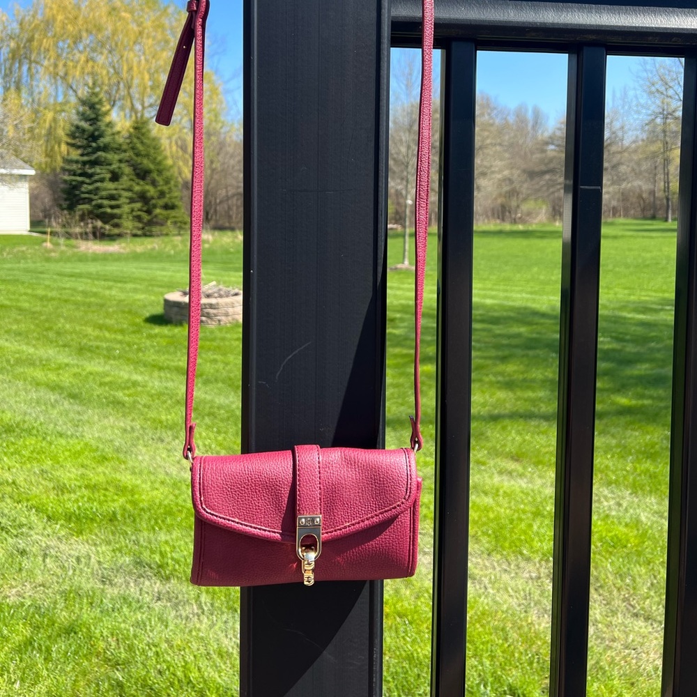Tommy Hilfiger cross body